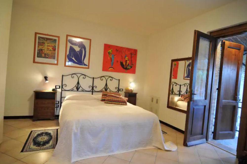 Agriturismo La Ginestrella Civitella D'Arna Kültér fotó
