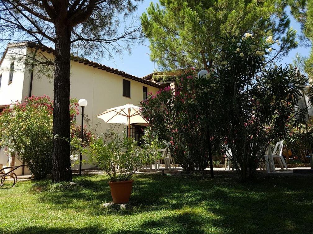 Agriturismo La Ginestrella Civitella D'Arna Kültér fotó
